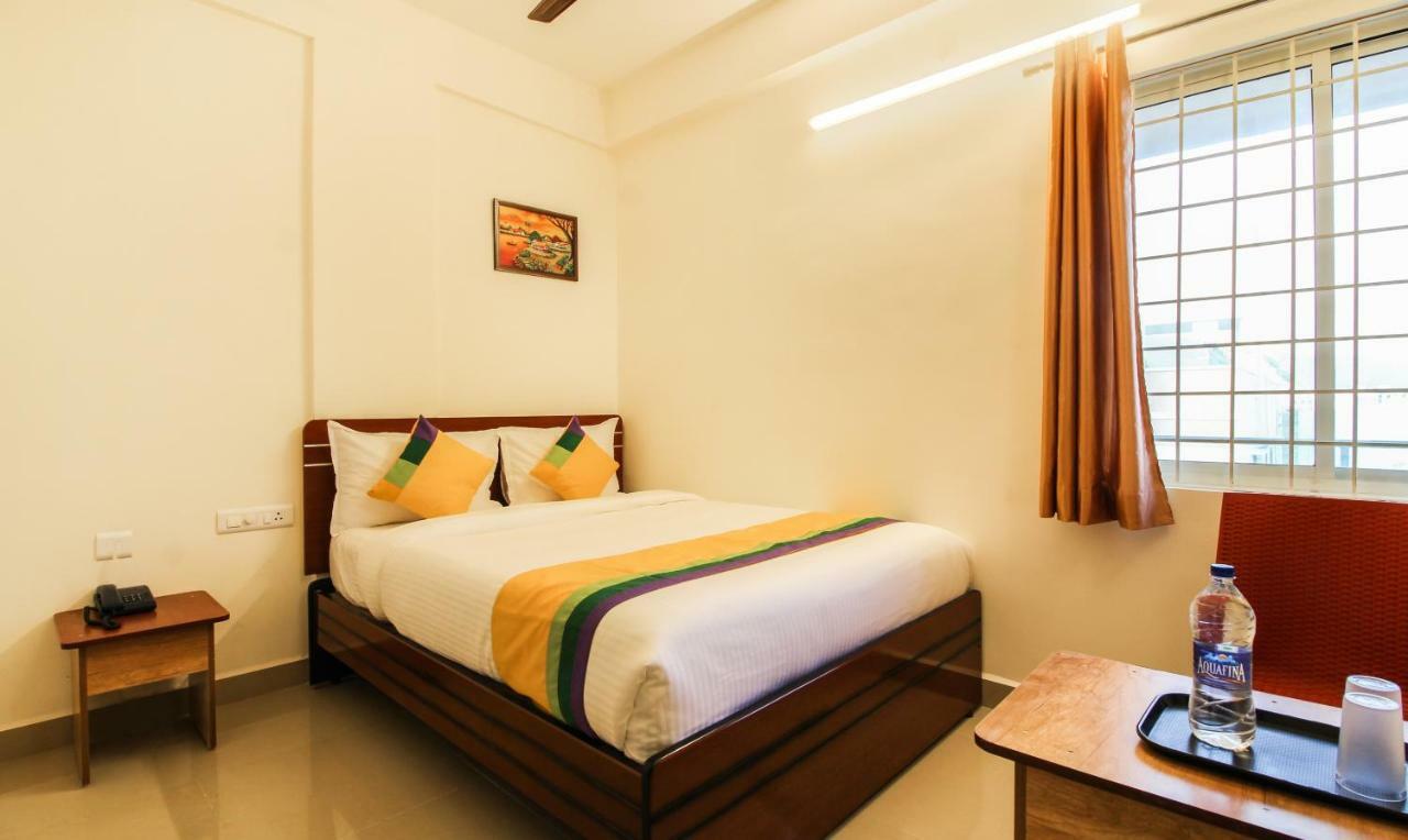 Itsy Hotels Riyas Grand Tirupati Extérieur photo