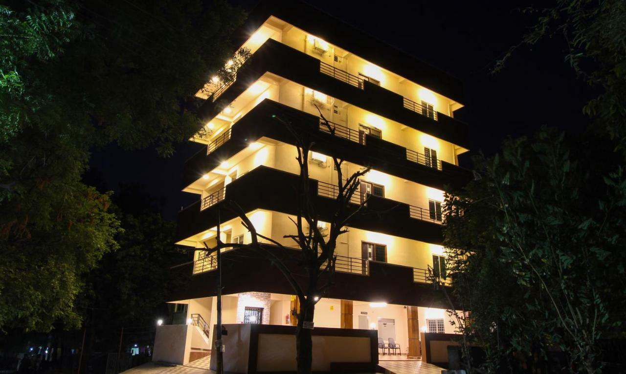 Itsy Hotels Riyas Grand Tirupati Extérieur photo